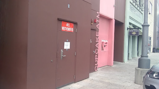 Computer Store «Apple Highland Village», reviews and photos, 4012 Westheimer Rd, Houston, TX 77027, USA