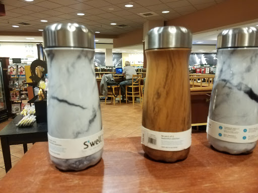 Book Store «Barnes & Noble», reviews and photos, 1163 Valley River Dr, Eugene, OR 97401, USA