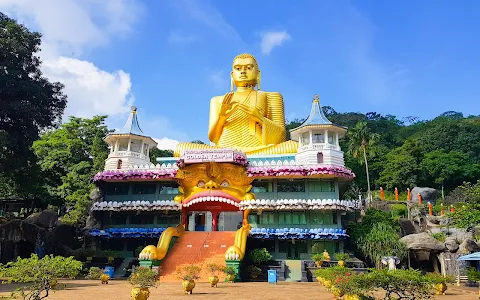 Dambulla Royal Cave Temple and Golden Temple image