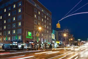 Holiday Inn Nyc - Lower East Side, an IHG Hotel image