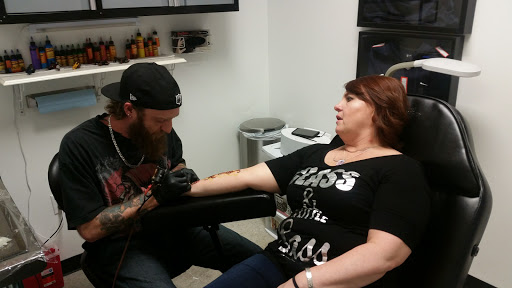 Tattoo Shop «Sacred Apple Tattoo», reviews and photos, 3995 E State Road 38 G, Lafayette, IN 47362, USA