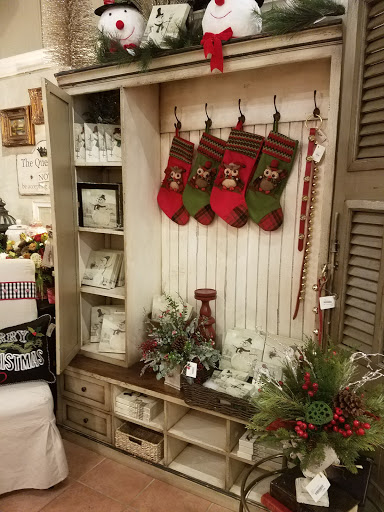 Furniture Store «Three French Hens Antiques», reviews and photos, 16935 Manchester Rd, Grover, MO 63040, USA