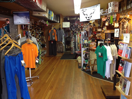 Outdoor Sports Store «Pro Ski and Mountain Service», reviews and photos, 108 W North Bend Way, North Bend, WA 98045, USA