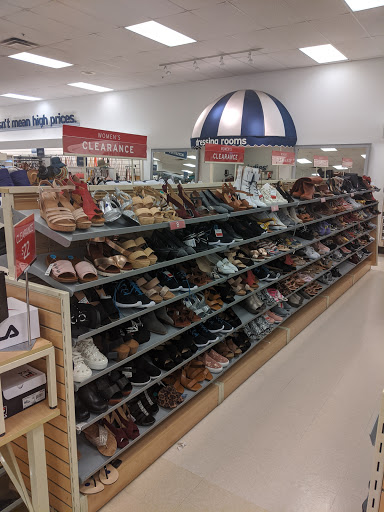 Shopping Mall «Drew 19 Shopping Center», reviews and photos, 21311 US Hwy 19 N, Clearwater, FL 33765, USA