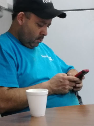 Shipping and Mailing Service «FedEx Ship Center», reviews and photos, 300 Craig Pl, Hillside, IL 60162, USA