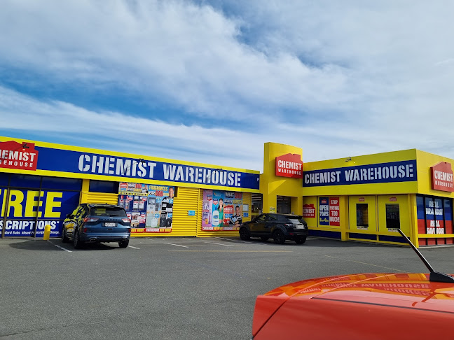 Comments and reviews of Chemist Warehouse Porirua