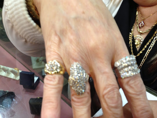 Jeweler «Golden Island Jewelry & Pawn», reviews and photos, 23524 Van Dyke, Warren, MI 48089, USA