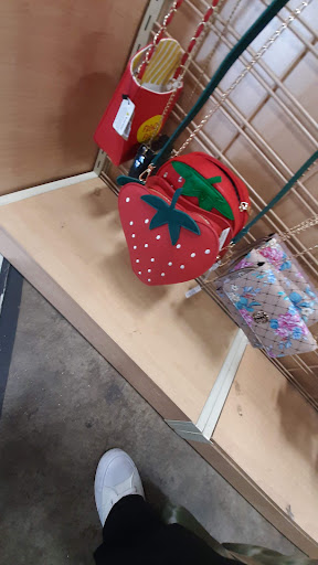 Uniform Store «Scrub Pro Uniforms & Alko Clothing Outlet», reviews and photos, 8801 Kelso Dr, Baltimore, MD 21221, USA