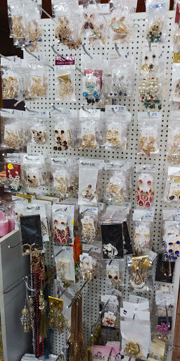 Fabric Store «Fabrics For Less», reviews and photos, 2810 NE Sunset Blvd, Renton, WA 98056, USA