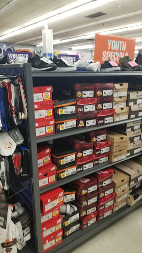 Sporting Goods Store «Big 5 Sporting Goods - Sunnyvale», reviews and photos, 721 Sunnyvale Saratoga Rd, Sunnyvale, CA 94087, USA