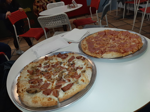 MUCHO + QUE PIZZA/ MUCHOMASQUEPIZZA.COM