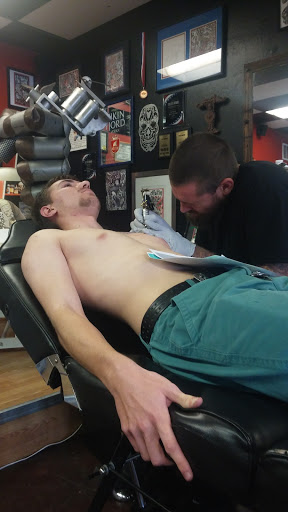 Tattoo Shop «Wolfskin Ink Tattoo», reviews and photos, 1752 W Bell Rd, Phoenix, AZ 85023, USA
