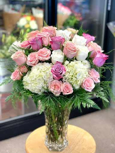 Florist «Lily Flowers», reviews and photos, 3355 S Wadsworth Blvd, Lakewood, CO 80227, USA