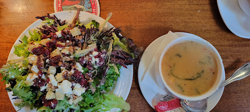 Brewpub «McMenamins Spar Café», reviews and photos, 114 4th Ave E, Olympia, WA 98501, USA