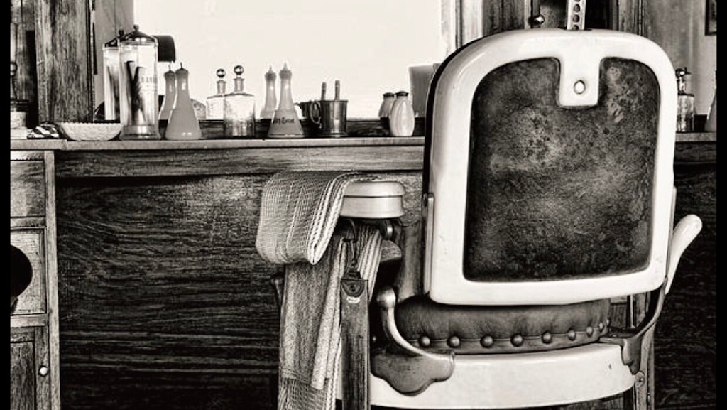Center Street Barbershop 18229