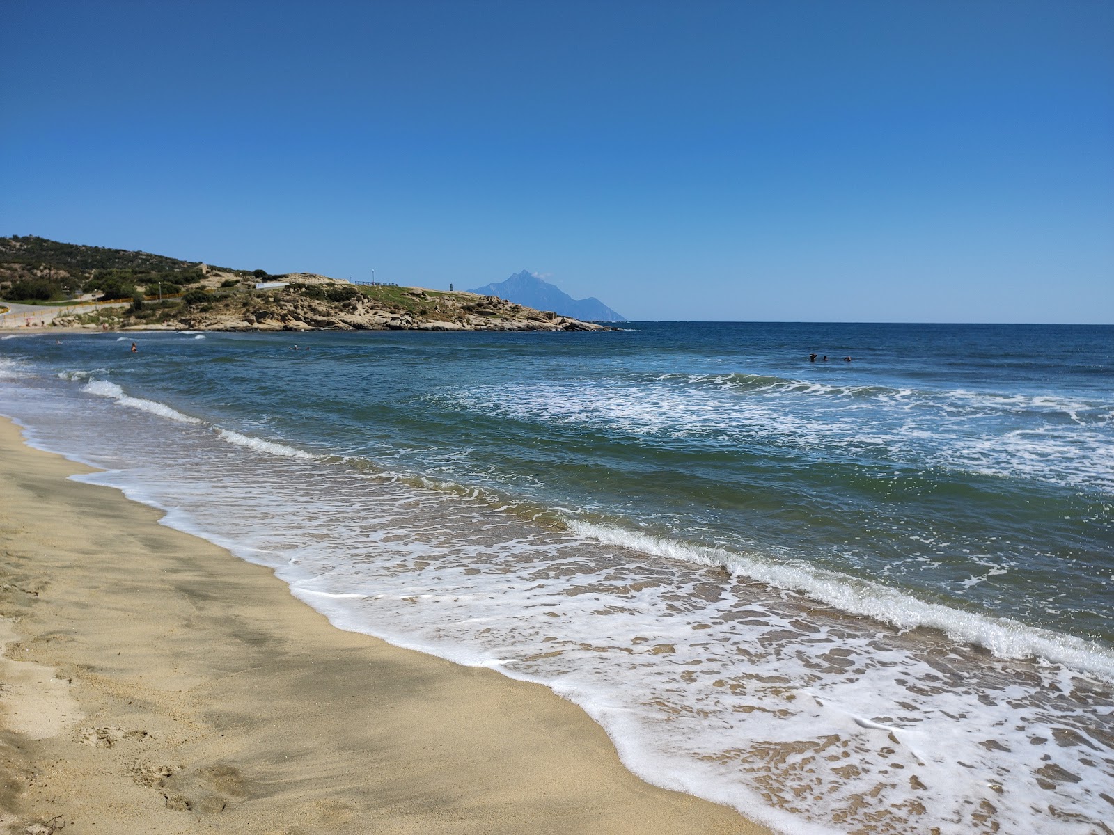 Paralia Sikia'in fotoğrafı uzun koy ile birlikte