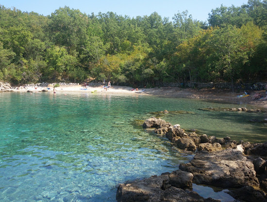 Makneli beach