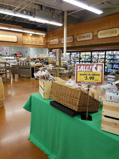 Grocery Store «Fresh Thyme Farmers Market- Lincoln Park», reviews and photos, 2500 N Elston Ave, Chicago, IL 60647, USA