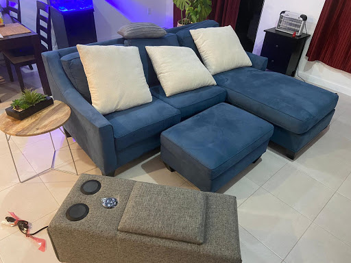 Furniture Store «Rooms To Go & Rooms To Go Kids Furniture Store - Miami International (Doral)», reviews and photos, 10623 NW 12th St, Doral, FL 33172, USA