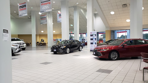 Used Car Dealer «CarMax», reviews and photos, 8200 120th Ave, Kenosha, WI 53142, USA