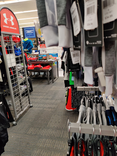 Sporting Goods Store «Academy Sports + Outdoors», reviews and photos, 16610 Southwest Fwy, Sugar Land, TX 77479, USA