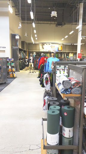 Camping Store «REI», reviews and photos, 6424 Sawmill Rd, Columbus, OH 43235, USA