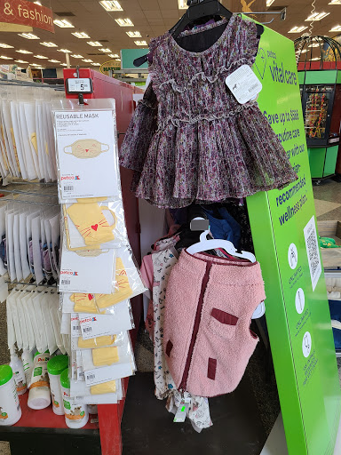 Pet Supply Store «PetSmart», reviews and photos, 430 NW Eastman Pkwy, Gresham, OR 97030, USA