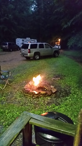 Cabin Rental Agency «Dixieland Cabins», reviews and photos, 1613 Donelson Pkwy, Dover, TN 37058, USA