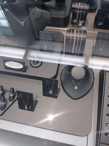 Jeweler «Shane Co.», reviews and photos, 735 Ernest W Barrett Pkwy NW, Kennesaw, GA 30144, USA