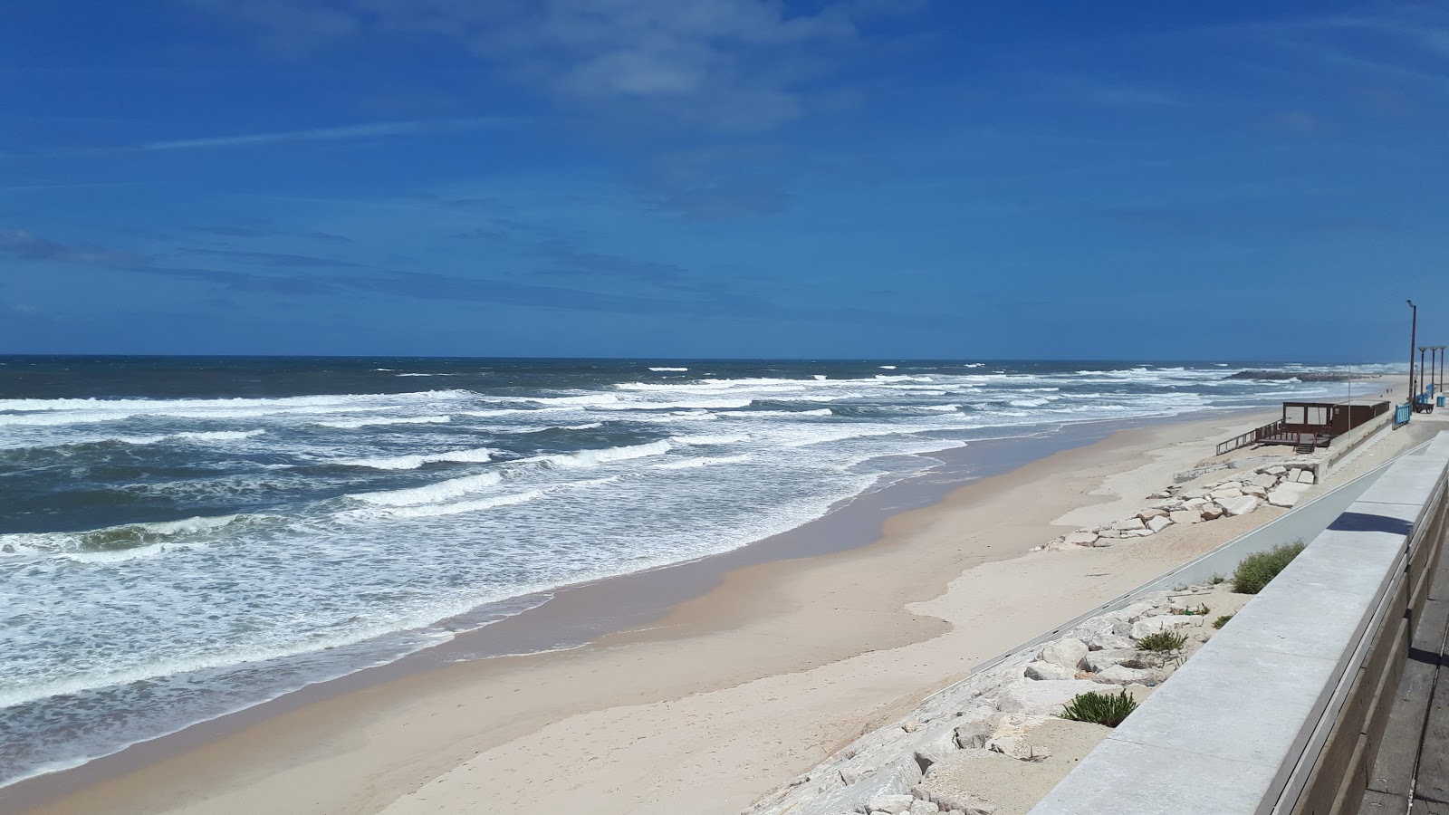 Valokuva Praia da Vieiraista. - suosittu paikka rentoutumisen tuntijoille