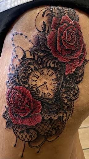 Explore twin tattoo ideas for mom, creative tattoo ideas in Houston, available at Orlandos Tattoo Studio
