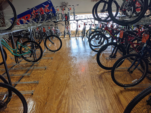 Bicycle Store «Matthews Bicycle Mart Inc», reviews and photos, 7272 Pendleton Pike, Indianapolis, IN 46226, USA