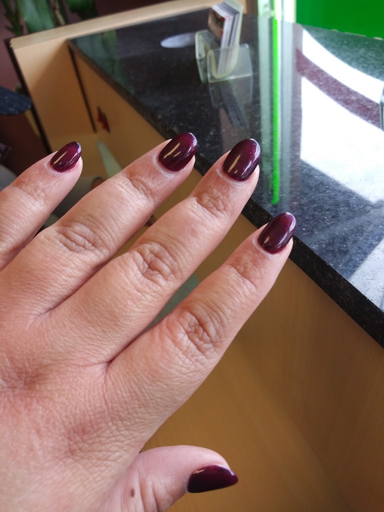 Lucky Nails 19934