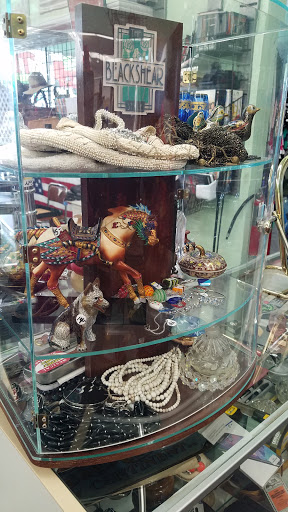 Thrift Store «Sutter Care at Home Thrift Store», reviews and photos, 6350 Commerce Blvd, Rohnert Park, CA 94928, USA