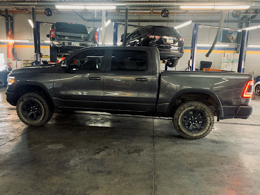 Auto Repair Shop «Stamps Auto», reviews and photos, 711 S Lindsay Rd, Gilbert, AZ 85296, USA