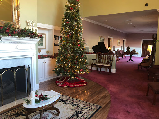 Funeral Home «Watson-North Funeral Home», reviews and photos, 405 Sharp Springs Rd, Winchester, TN 37398, USA