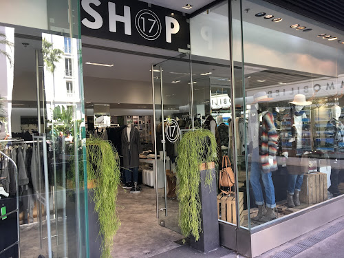 Magasin de vêtements Le Shop 17 Cannes