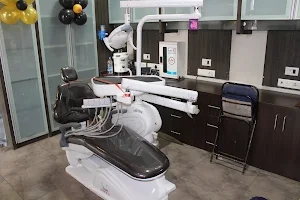 Veer Dental And Orthodontic Clinic Bharuch image