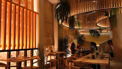 Quinta Avenida- Restaurante Japonés - Avinguda del Comte de Sallent, nº5, 07003 Palma, Illes Balears, Spain