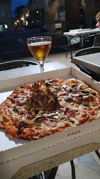 Plats et boissons du Pizzeria PIZZA ET COMPAGNIE pizza au feu de bois, snack,tacos,burger ,kébab, hot dog ,panini à Mirande - n°10