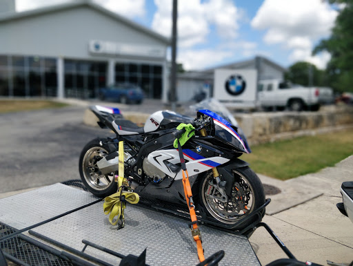 Motorcycle Dealer «Alamo BMW Motorcycles», reviews and photos, 25600 Interstate 10 Frontage Rd, Boerne, TX 78006, USA