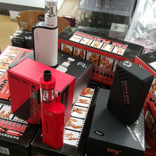 Party Store «Express Tobacco Vapor & Liqour Outlet», reviews and photos, 704 S Lapeer Rd, Lake Orion, MI 48362, USA