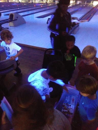 Bowling Alley «Merri-Bowl Lanes», reviews and photos, 30950 Five Mile Road, Livonia, MI 48154, USA