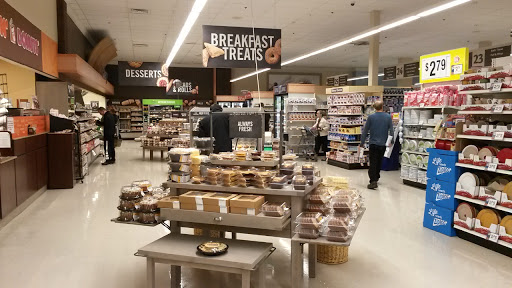 Supermarket «Super Stop & Shop», reviews and photos, 65 Newport Ave, Quincy, MA 02170, USA