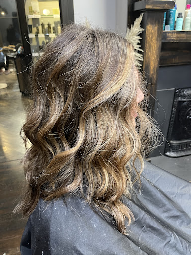 Hair Salon «Unruli Aveda Salon», reviews and photos, 121 3rd Ave N, Franklin, TN 37064, USA