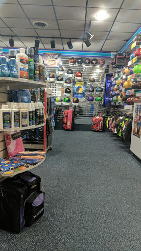 Bowling Alley «Poelking Woodman Lanes», reviews and photos, 3200 Woodman Dr, Kettering, OH 45420, USA