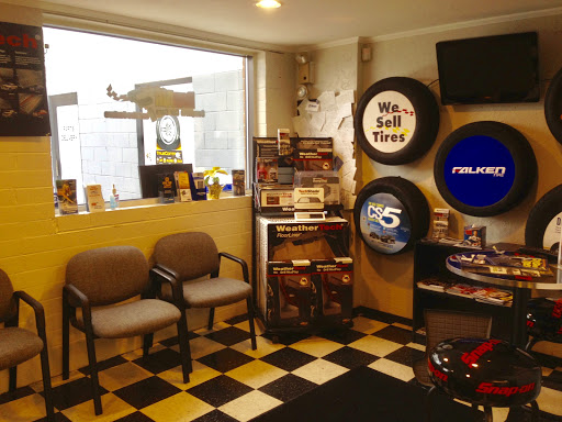 Auto Repair Shop «Rad Air Complete Car Care & Tire Centers - Wickliffe», reviews and photos, 29257 Anderson Rd, Wickliffe, OH 44092, USA