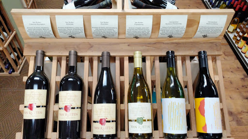 Wine Store «Long Island Wine & Spirit Merchants», reviews and photos, 1171 Jericho Turnpike, Commack, NY 11725, USA