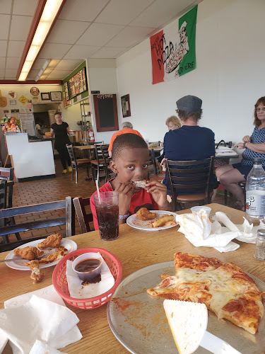 #6 best pizza place in Youngstown - Uptown Pizza