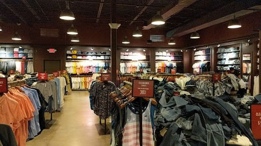 Clothing Store «Hollister Co. Outlet», reviews and photos, 4015 S Interstate Hwy 35, San Marcos, TX 78666, USA